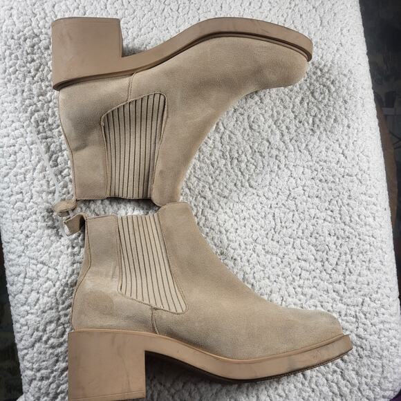 Andre Assous Gemma Water Resistant Suede Leather Chelsea Boots size 9.5 - Picture 3 of 6